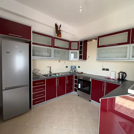 Seaview Apartment *